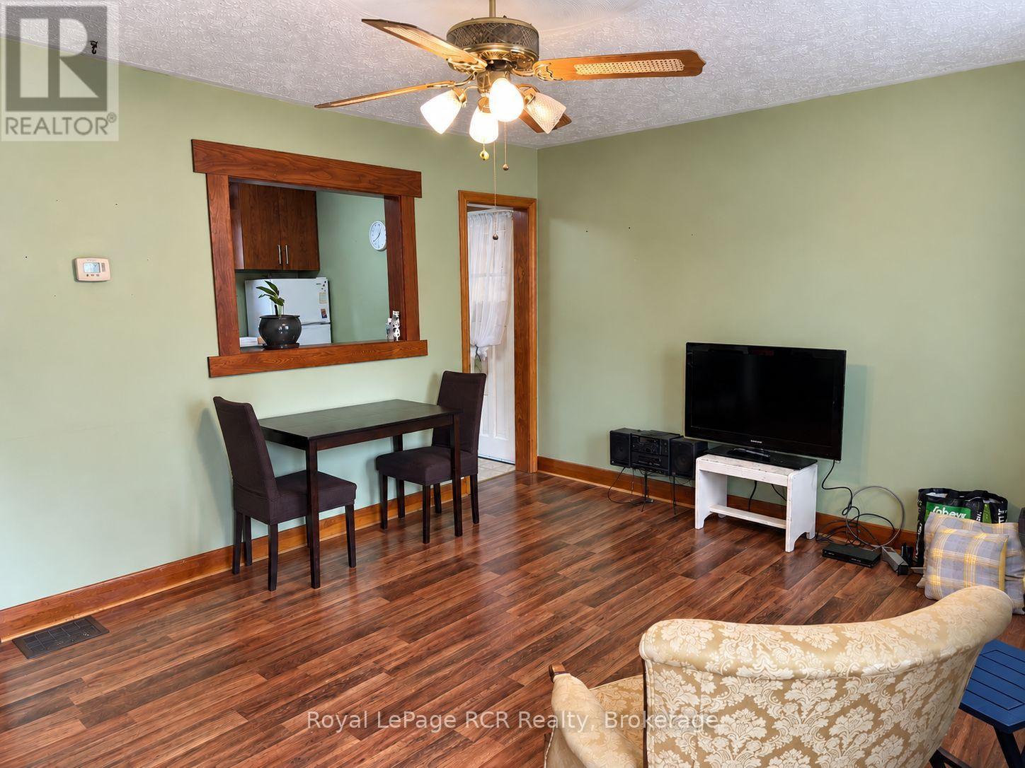 563 9th Street, Hanover, Ontario  N4N 1M3 - Photo 13 - X13788070