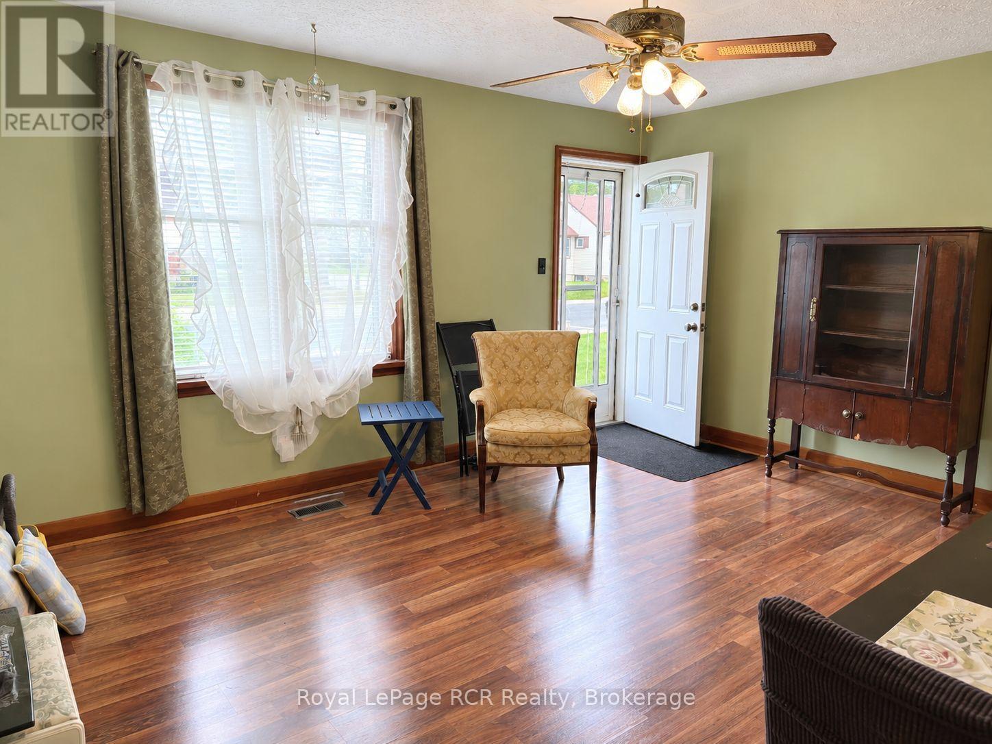 563 9th Street, Hanover, Ontario  N4N 1M3 - Photo 15 - X13788070