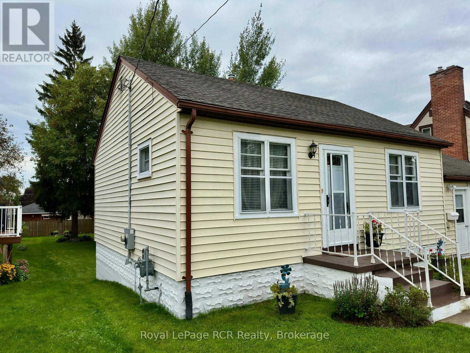 563 9th Street, Hanover, Ontario  N4N 1M3 - Photo 5 - X13788070