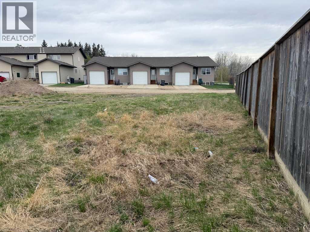 5311 57 Avenue, Ponoka, Alberta  T4J 0B1 - Photo 2 - A2345567