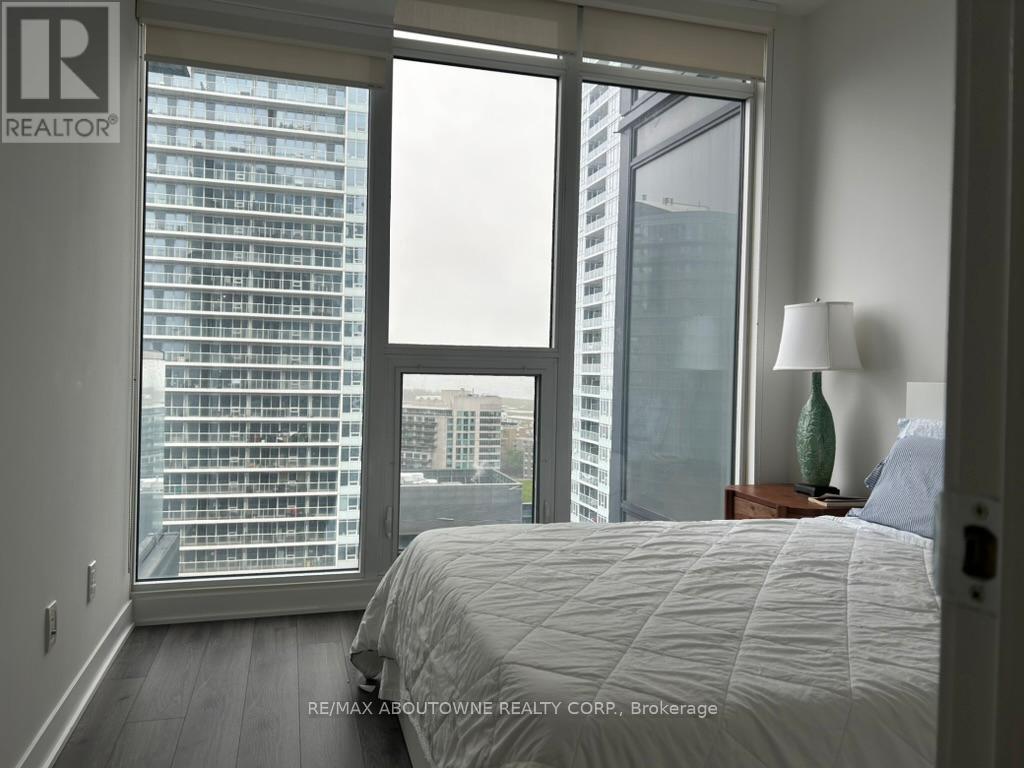 2201 - 70 Queens Wharf Road, Toronto, Ontario  M5V 0J2 - Photo 11 - C13785070