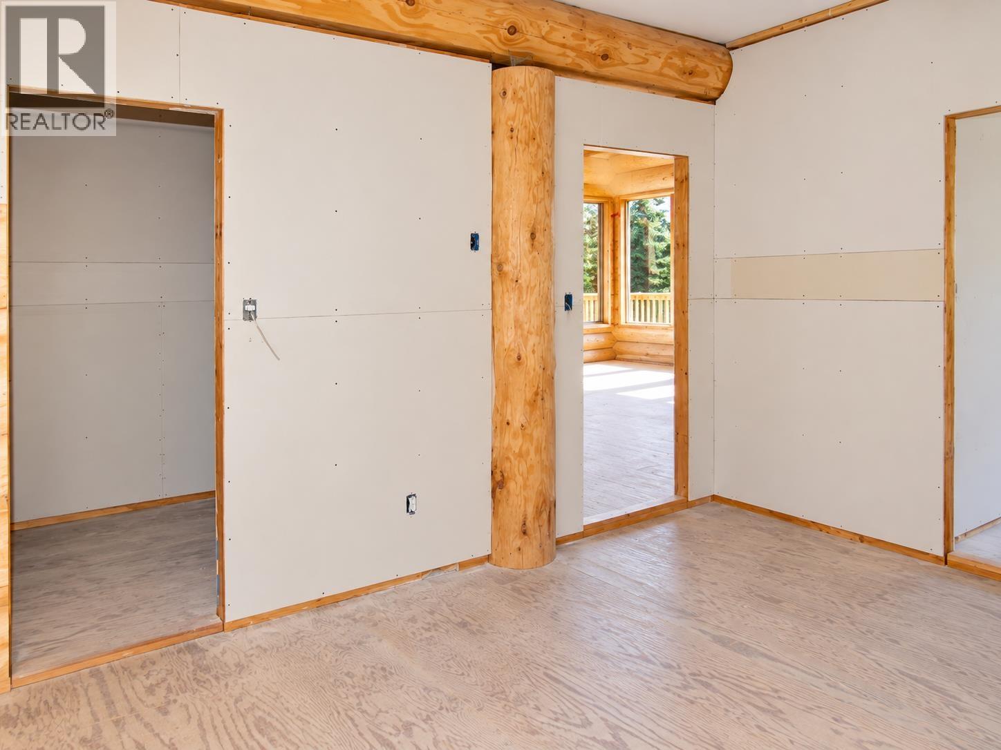 3561 Canim Hendrix Road, 100 Mile House, British Columbia  V0K 1L0 - Photo 16 - R3165244
