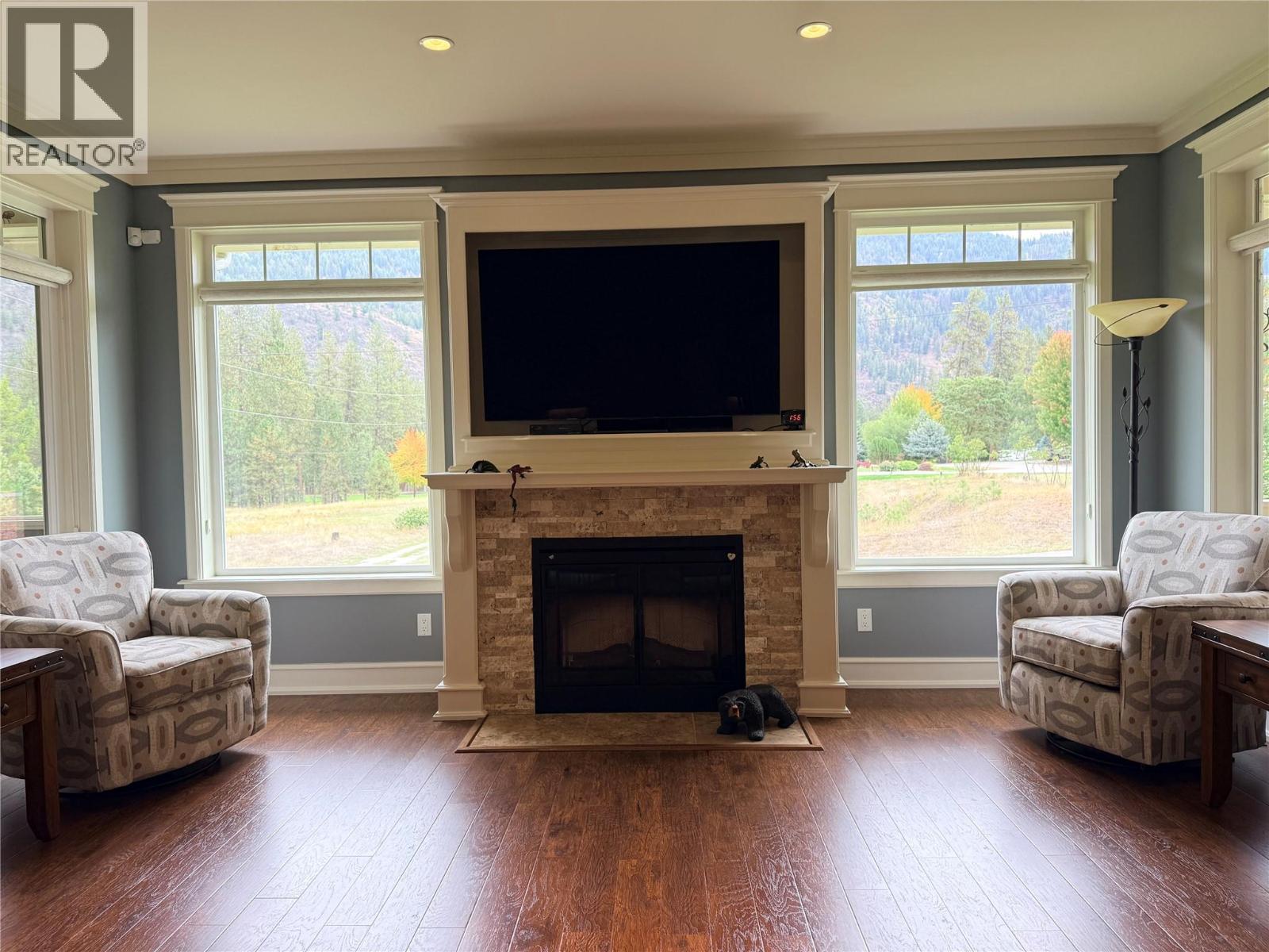 190 1st Avenue, Christina Lake, British Columbia  V0H 1E0 - Photo 11 - 10400851