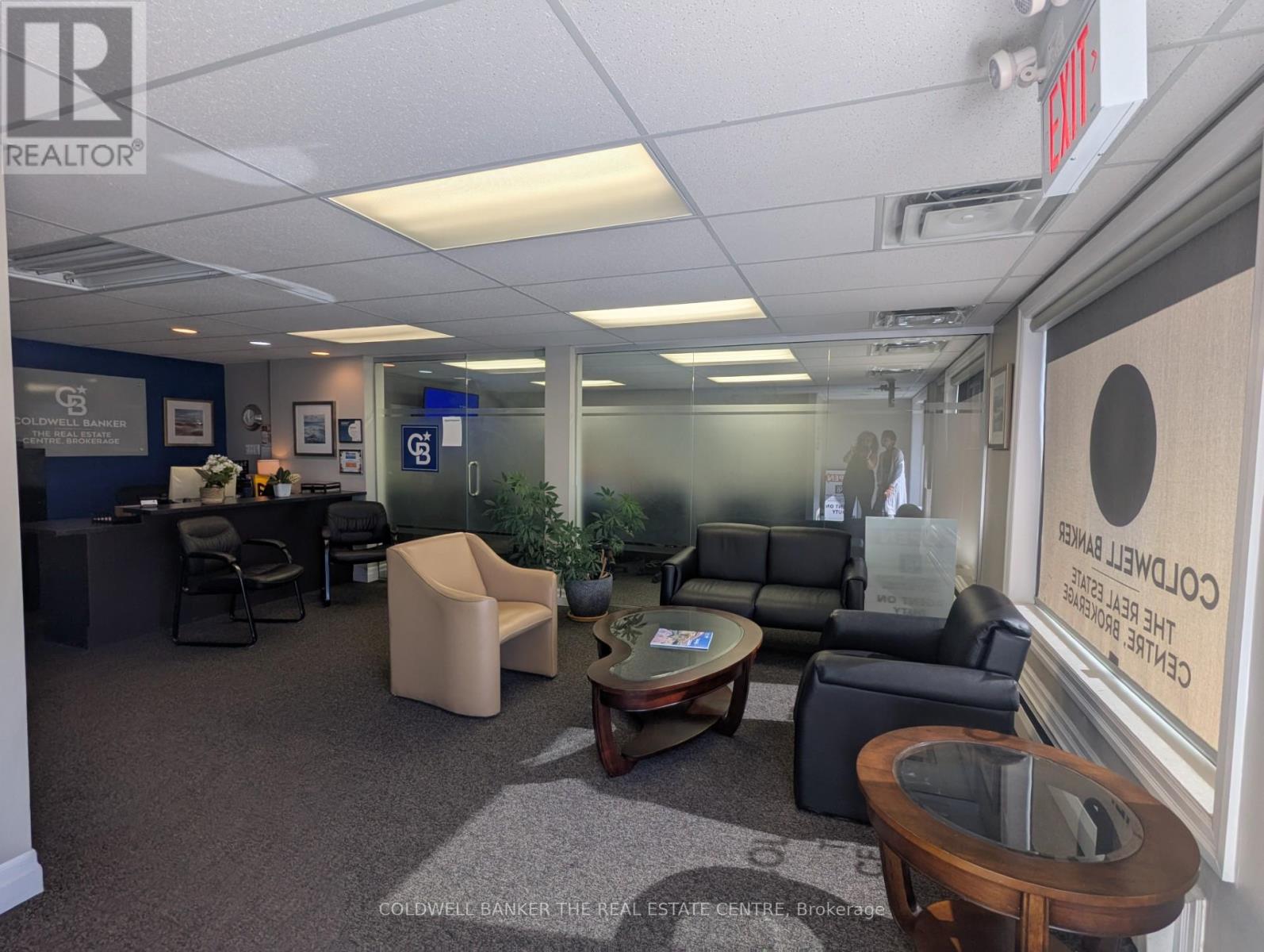 Upper - B - 284 Dunlop Street W, Barrie, Ontario L4N 1B9 - Photo 2 - S12885984