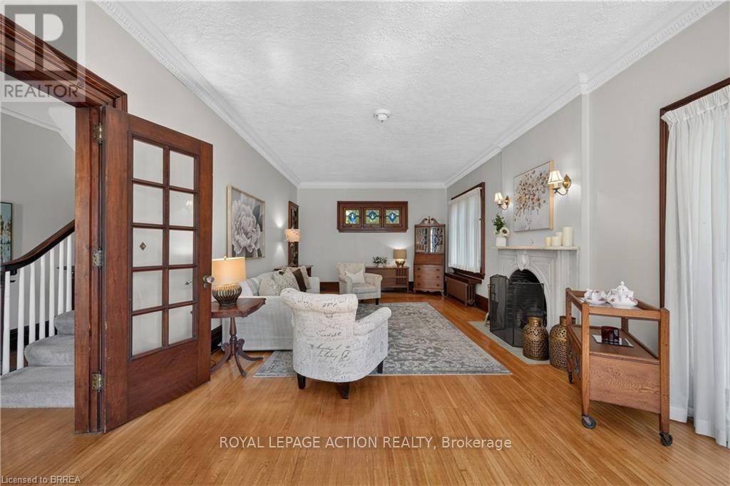 29 Lorne Crescent, Brantford, Ontario  N3T 4L8 - Photo 7 - X13788018