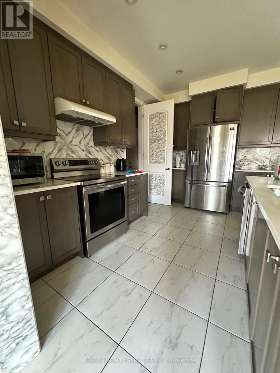 196 Munro Circle, Brantford, Ontario  N3T 5L5 - Photo 4 - X13780060