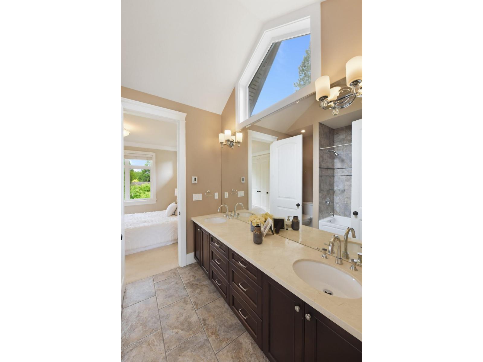 12576 26a Avenue, Surrey, British Columbia  V4A 2M2 - Photo 35 - R3165863