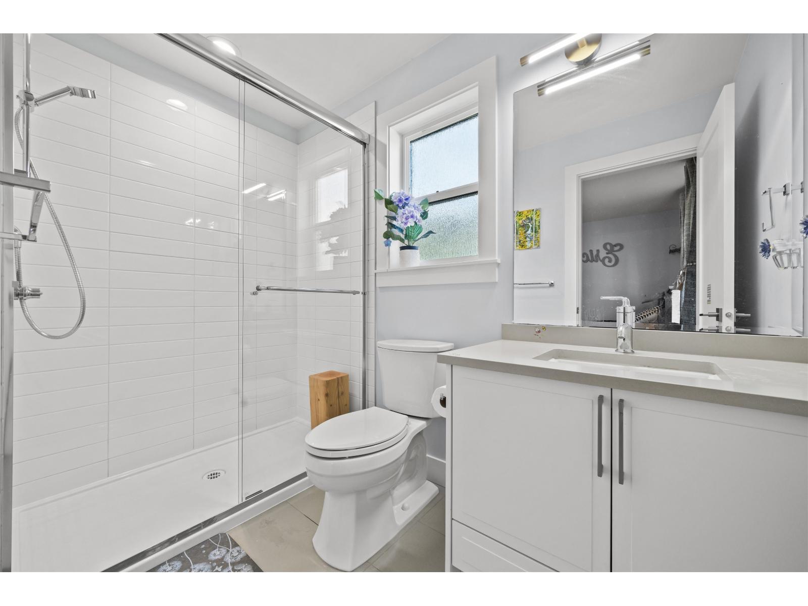 16735 17A AVENUE photo 17