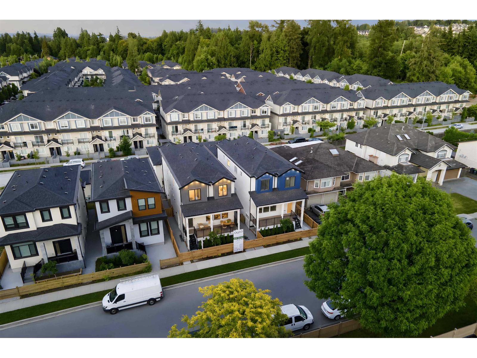 102 6356 138 Street, Surrey, British Columbia  V3X 1E6 - Photo 3 - R3165745