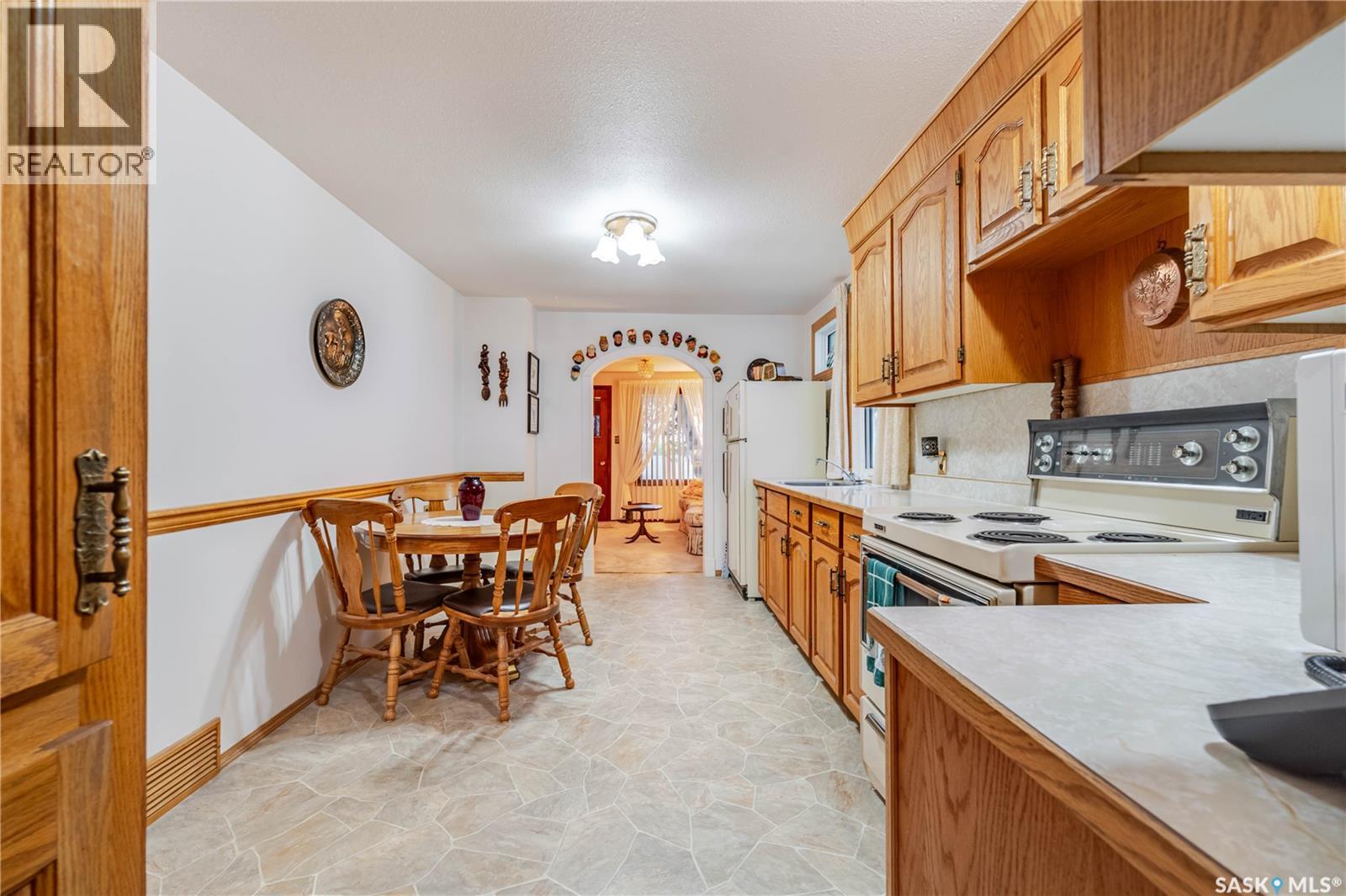 954 Hochelaga Street W, Moose Jaw, Saskatchewan  S6H 2H8 - Photo 10 - SK048558