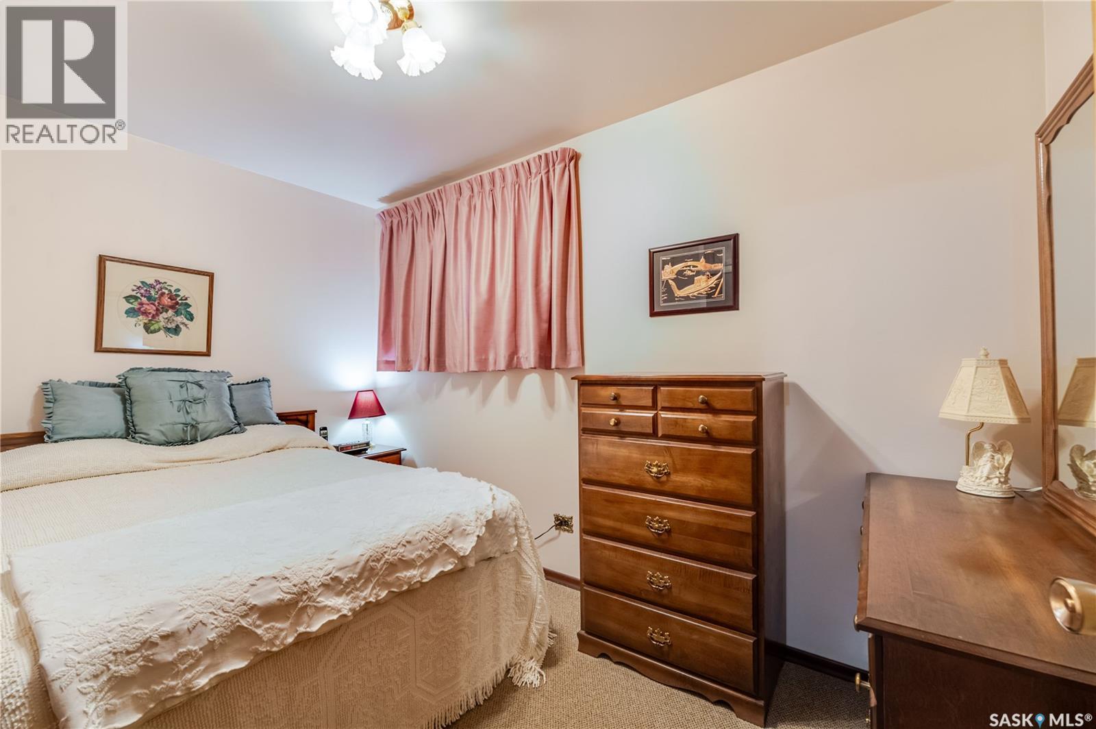 954 Hochelaga Street W, Moose Jaw, Saskatchewan  S6H 2H8 - Photo 15 - SK048558