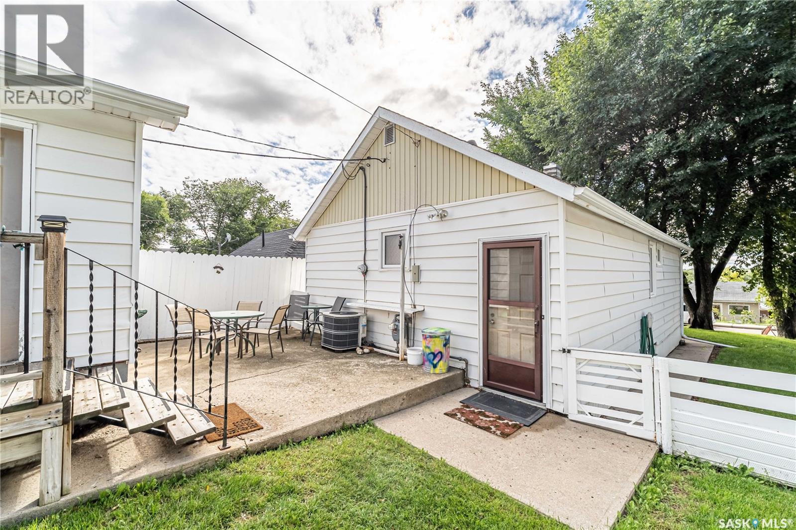 954 Hochelaga Street W, Moose Jaw, Saskatchewan  S6H 2H8 - Photo 33 - SK048558