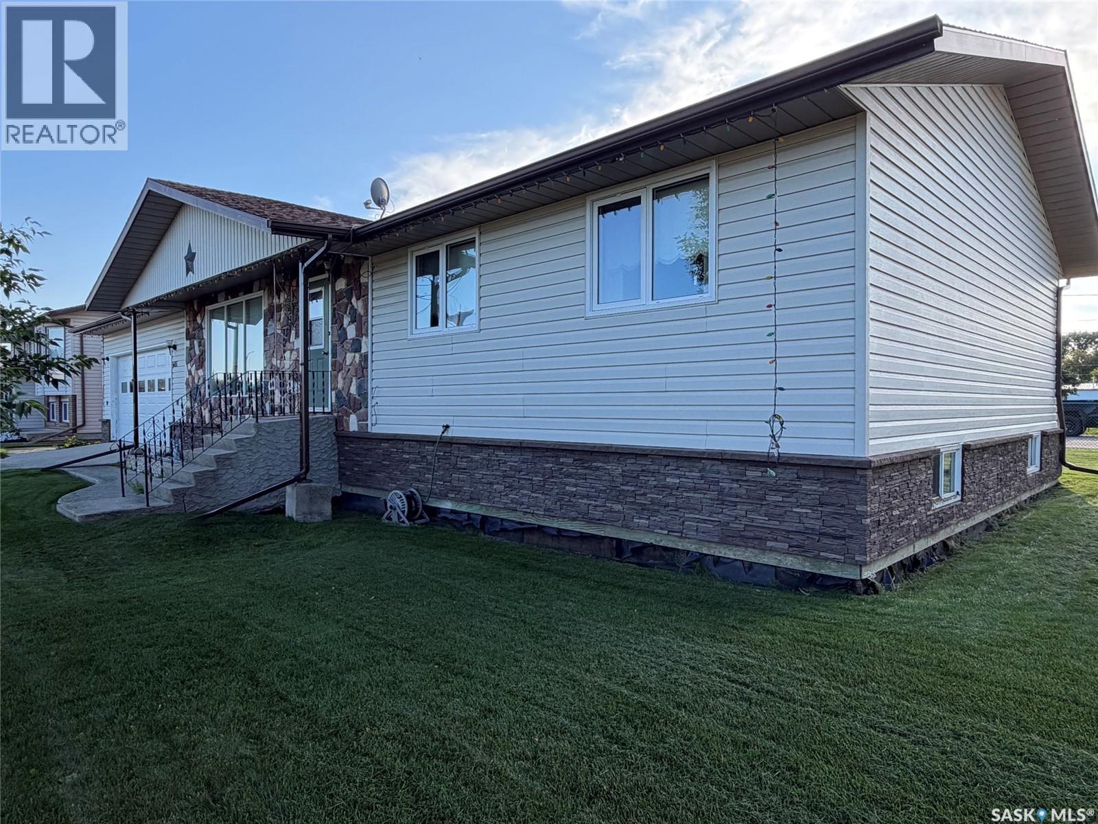 615 Main Street, Hudson Bay, Saskatchewan  S0E 0Y0 - Photo 34 - SK048545