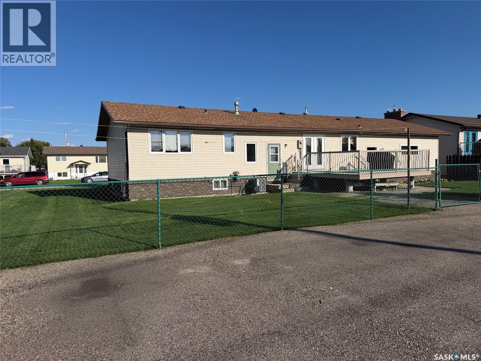 615 Main Street, Hudson Bay, Saskatchewan  S0E 0Y0 - Photo 4 - SK048545