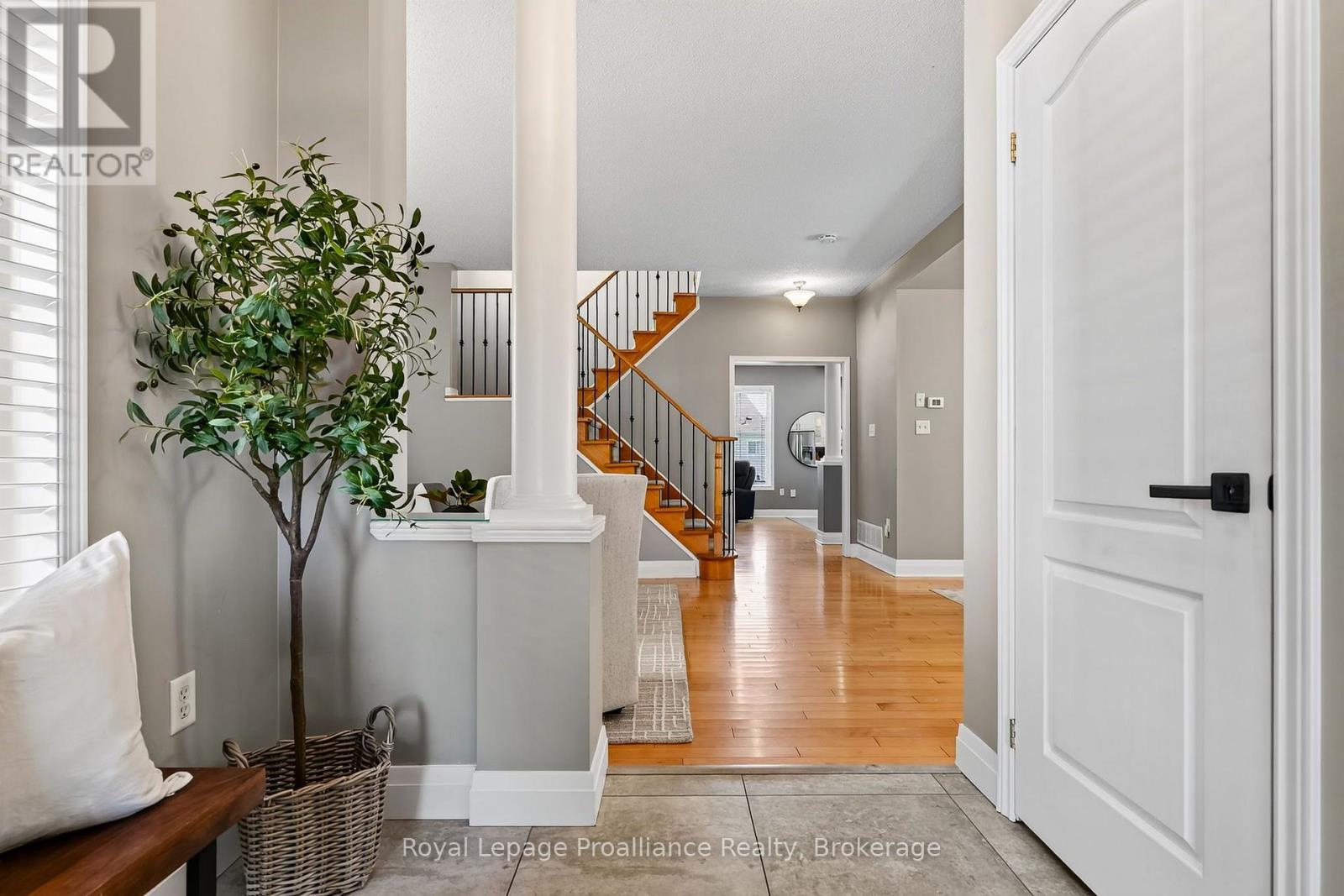 1137 Ashcroft Court, Oshawa, Ontario  L1K 2N9 - Photo 8 - E13788230