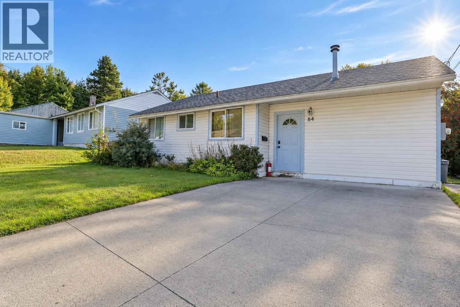 84 Capilano Street, Kitimat, British Columbia  V8C 1X8 - Photo 1 - R3165634