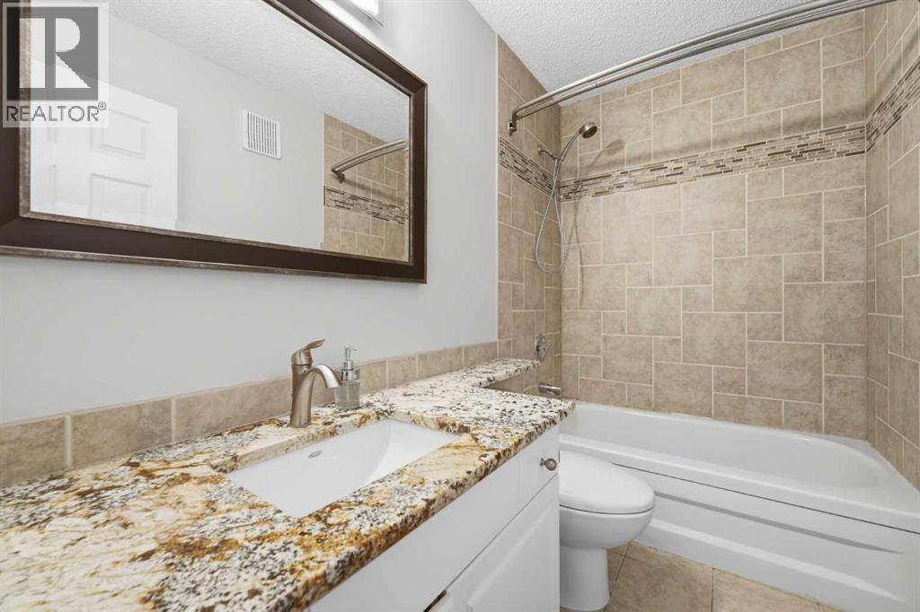 872 Sierra Morena Court SW, Calgary, Alberta  T3H 3C6 - Photo 30 - A2341462