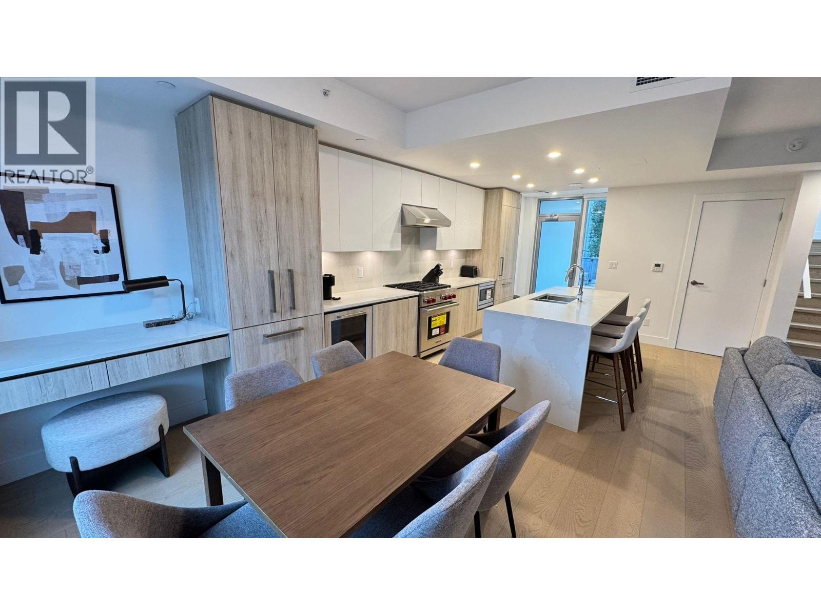 114 423 6th Street, West Vancouver, British Columbia  V7T 0A1 - Photo 11 - R3160931
