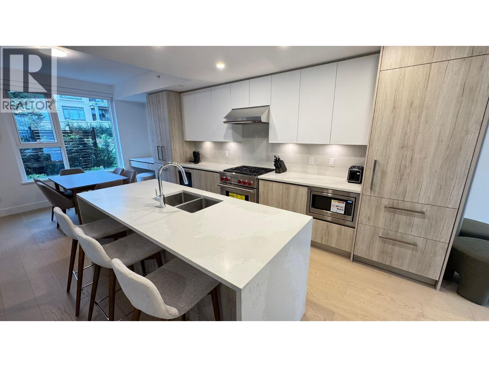 114 423 6th Street, West Vancouver, British Columbia  V7T 0A1 - Photo 7 - R3160931