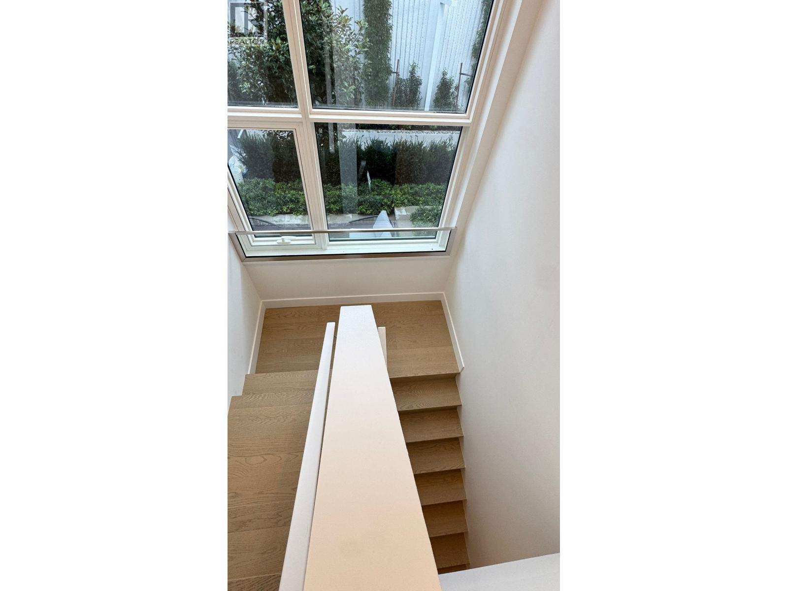 114 423 6th Street, West Vancouver, British Columbia  V7T 0A1 - Photo 36 - R3160931