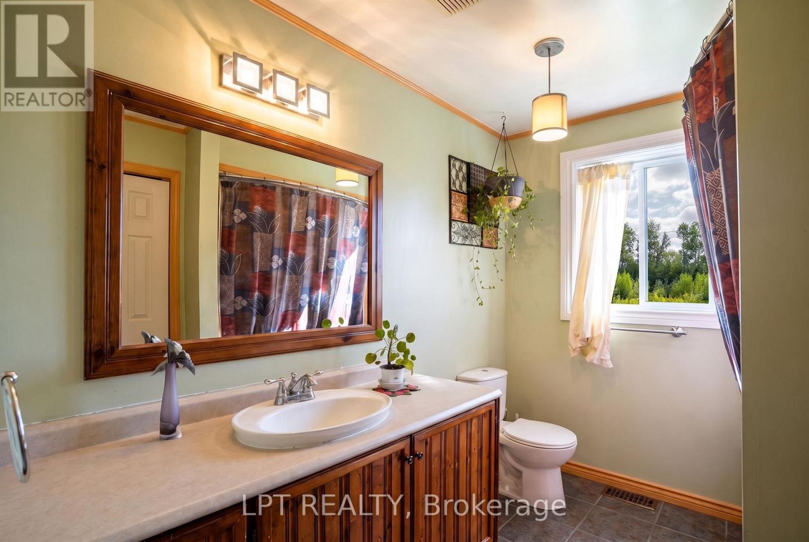 7820 County 10 Road, The Nation, Ontario  K0B 1R0 - Photo 14 - X13788326