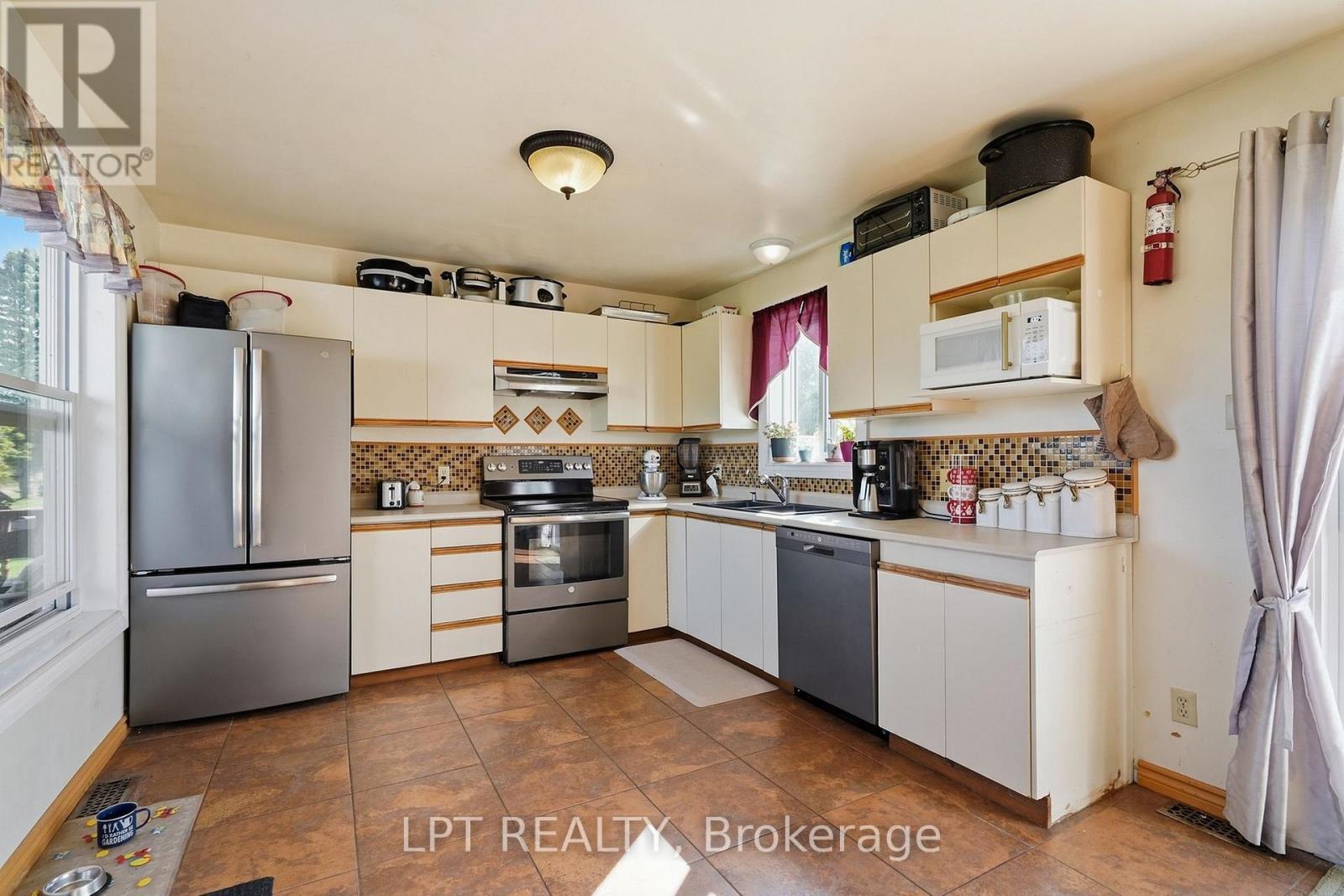 7820 County 10 Road, The Nation, Ontario  K0B 1R0 - Photo 5 - X13788326