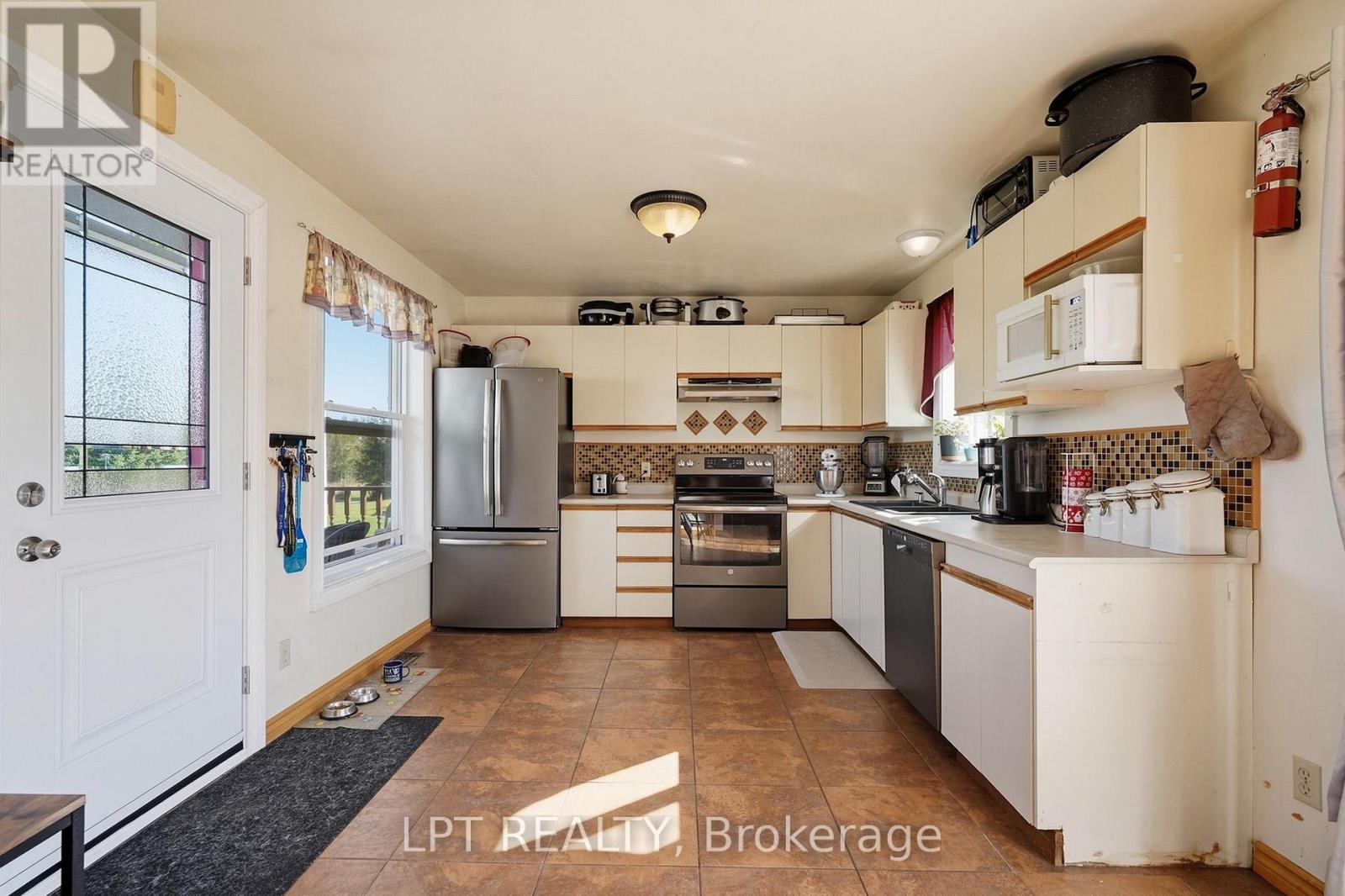 7820 County 10 Road, The Nation, Ontario  K0B 1R0 - Photo 8 - X13788326