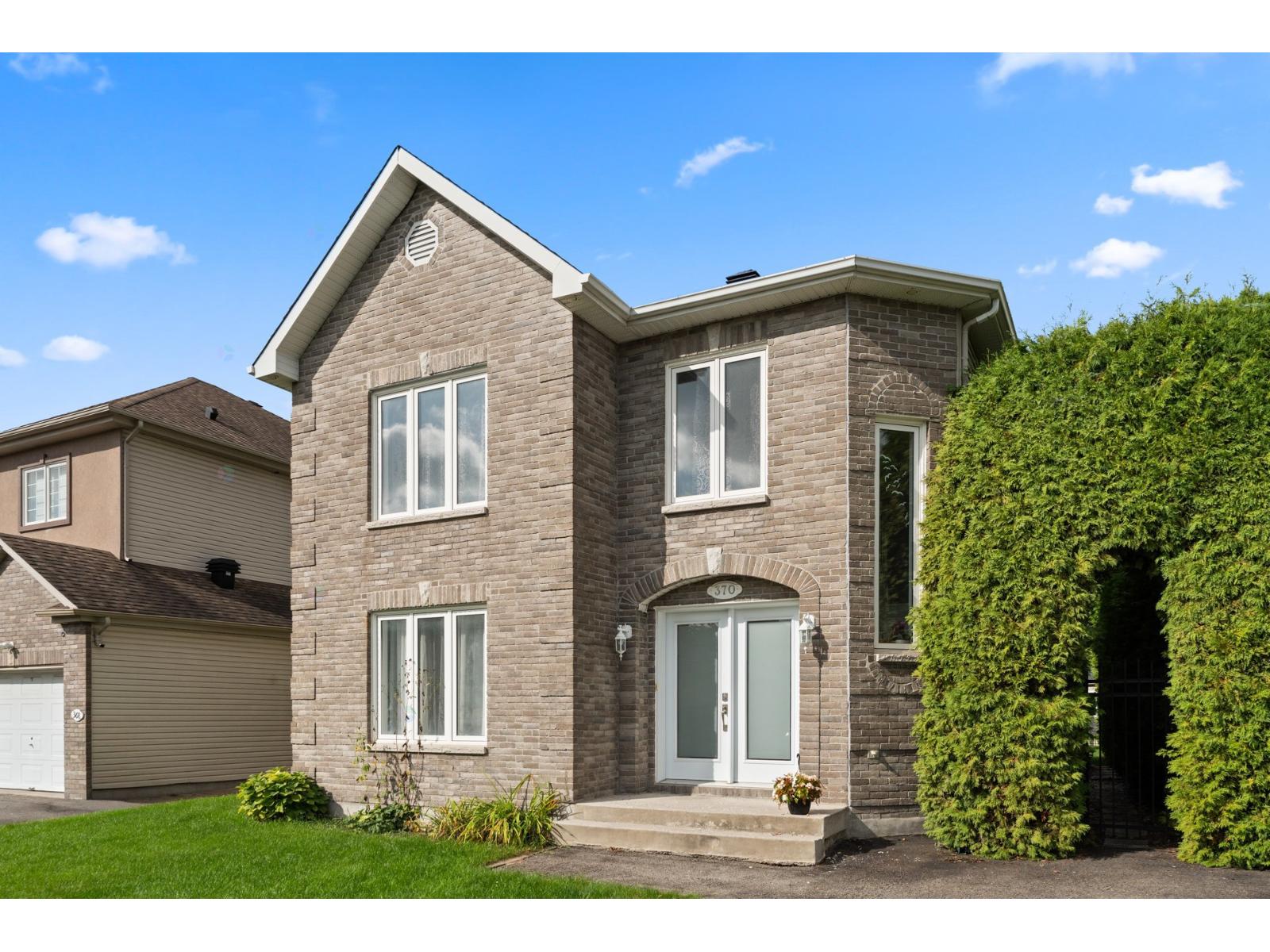 370 74e Avenue Terrebonne (Terrebonne) Quebec Canada J6W4R8 3