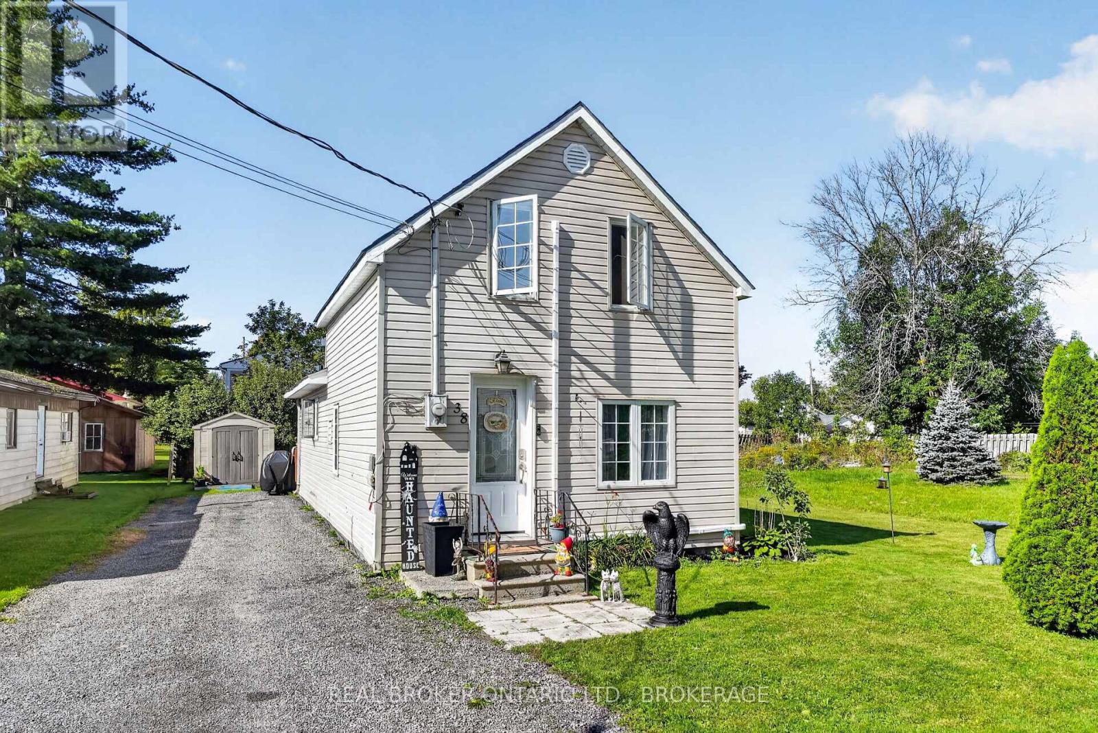 38 Broad Street, South Glengarry, Ontario K0C 1N0 - Photo 2 - X13788190