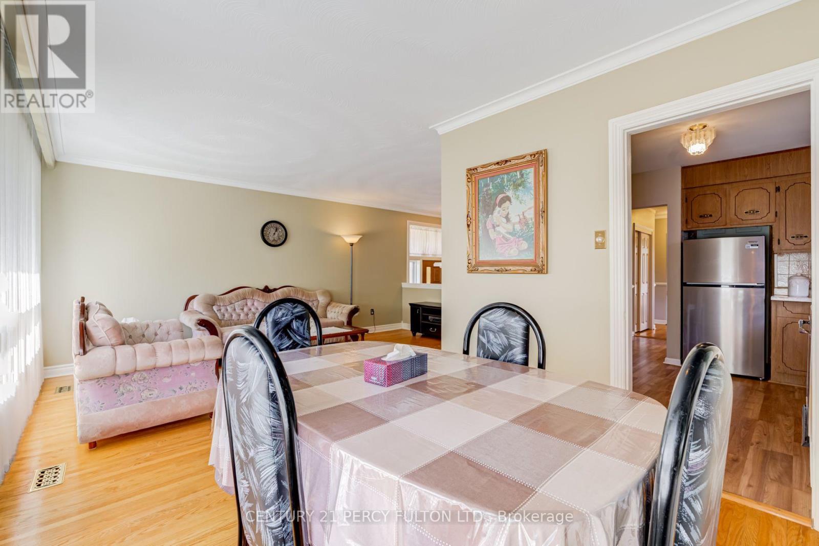 10 Dunlop Avenue, Toronto, Ontario  M1K 1K9 - Photo 11 - E13788178