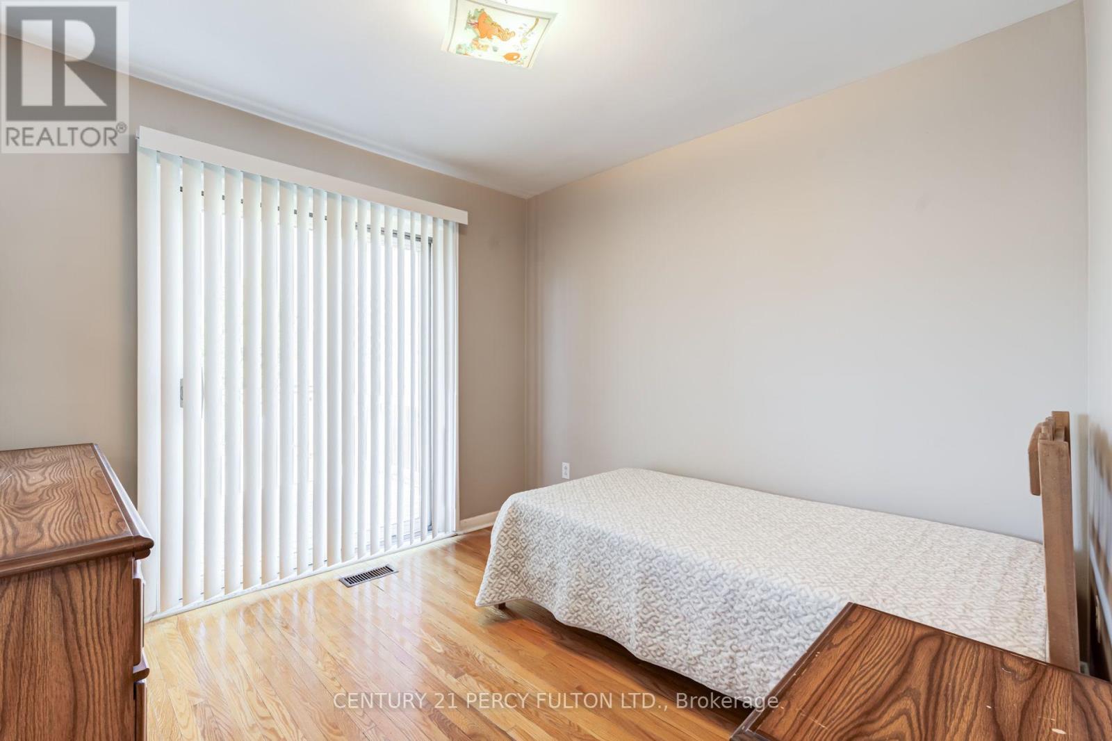 10 Dunlop Avenue, Toronto, Ontario  M1K 1K9 - Photo 24 - E13788178