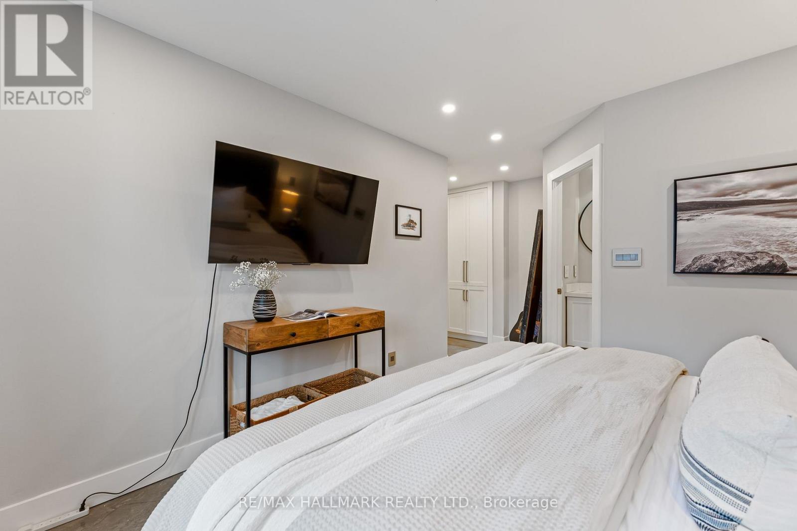 201 - 2365 Queen Street E, Toronto, Ontario  M4E 1H2 - Photo 35 - E13788264