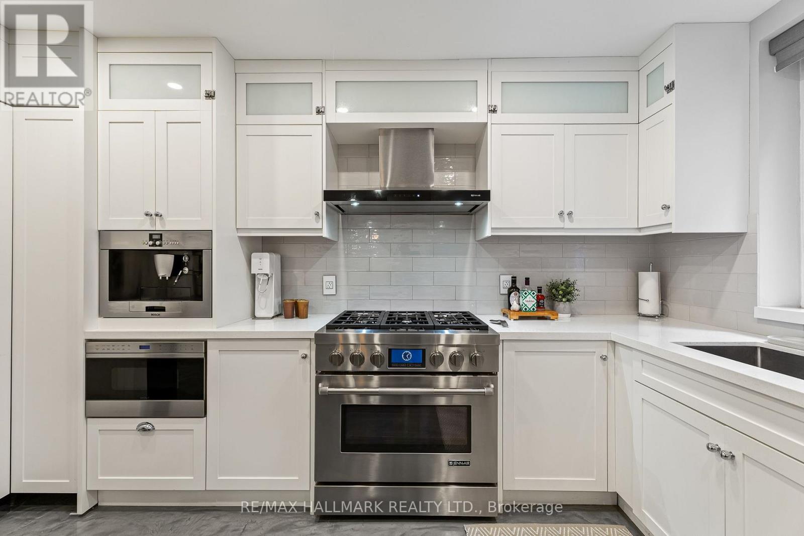 201 - 2365 Queen Street E, Toronto, Ontario  M4E 1H2 - Photo 9 - E13788264