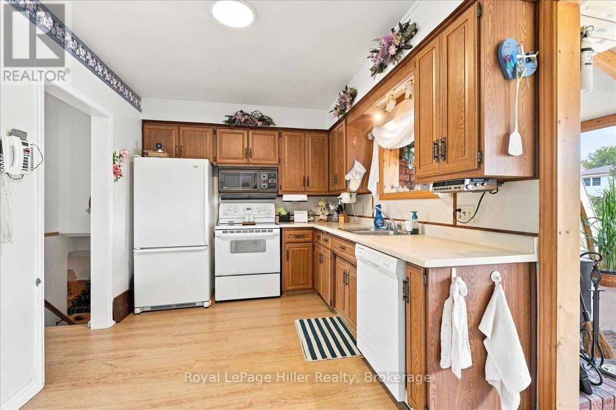 66 Elgin Crescent, Stratford, Ontario  N5A 3Z3 - Photo 10 - X13788252