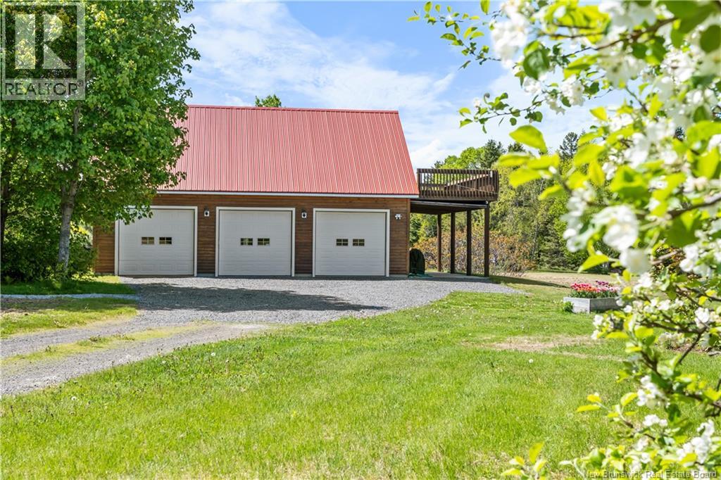 124 Du Couvent, Bouctouche, New Brunswick  E4S 3C1 - Photo 3 - NB141058