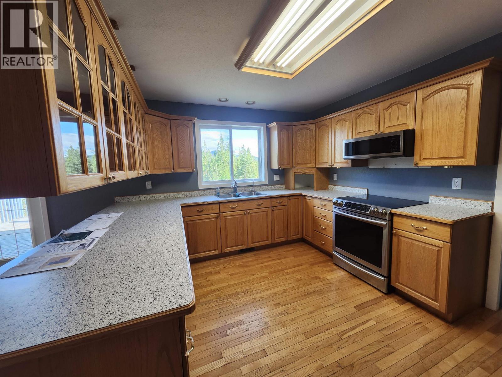 3270 Wallace Road, Burns Lake, British Columbia  V0J 1E1 - Photo 12 - R3165875