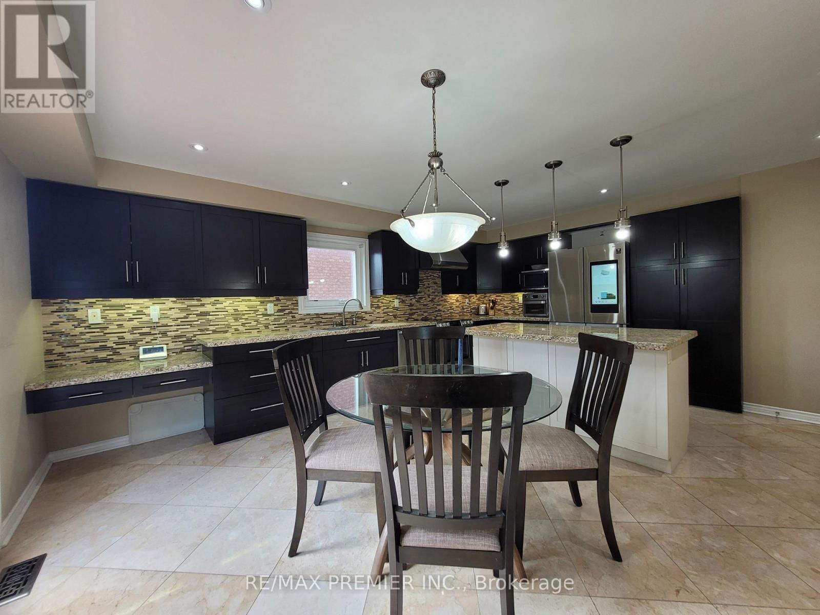 70 Bilbermar Drive, Richmond Hill, Ontario  L4S 1B9 - Photo 16 - N13788124