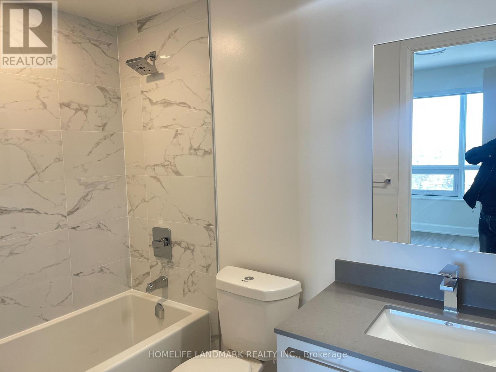 1810 - 8 Water Walk Drive, Markham (Unionville), Ontario  L3R 6L5 - Photo 6 - N13788198