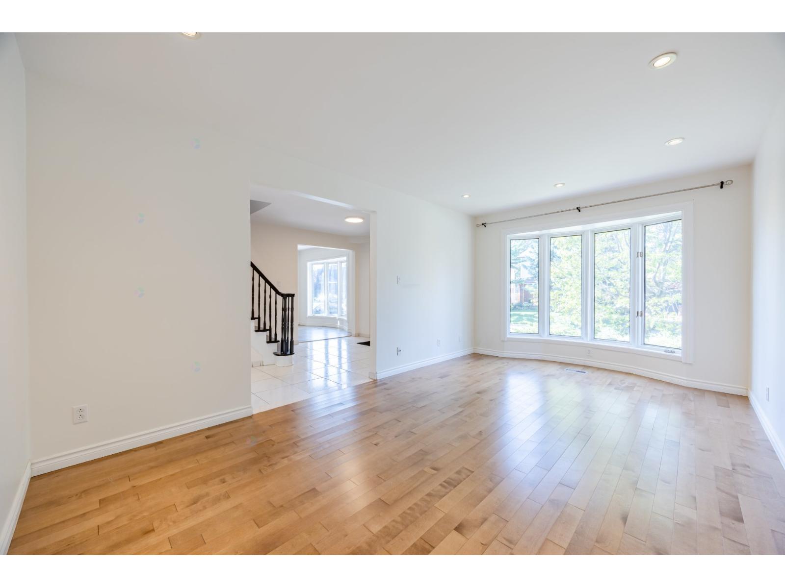 23 Rue Cherry-Lane Kirkland Quebec Canada H9H3G5 4