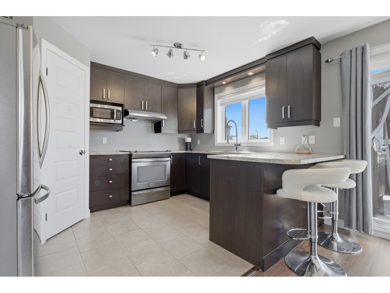 65 Rue Logan|#C Sainte-Martine Quebec Canada J0S1V0 5