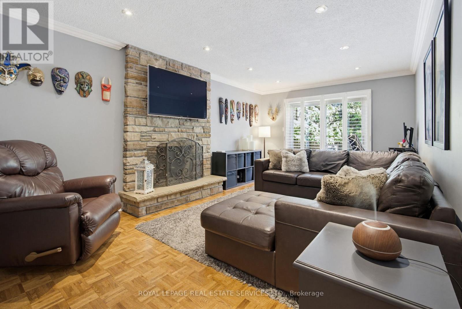 1390 Peerless Court, Oakville, Ontario  L6H 3A4 - Photo 19 - W13788116