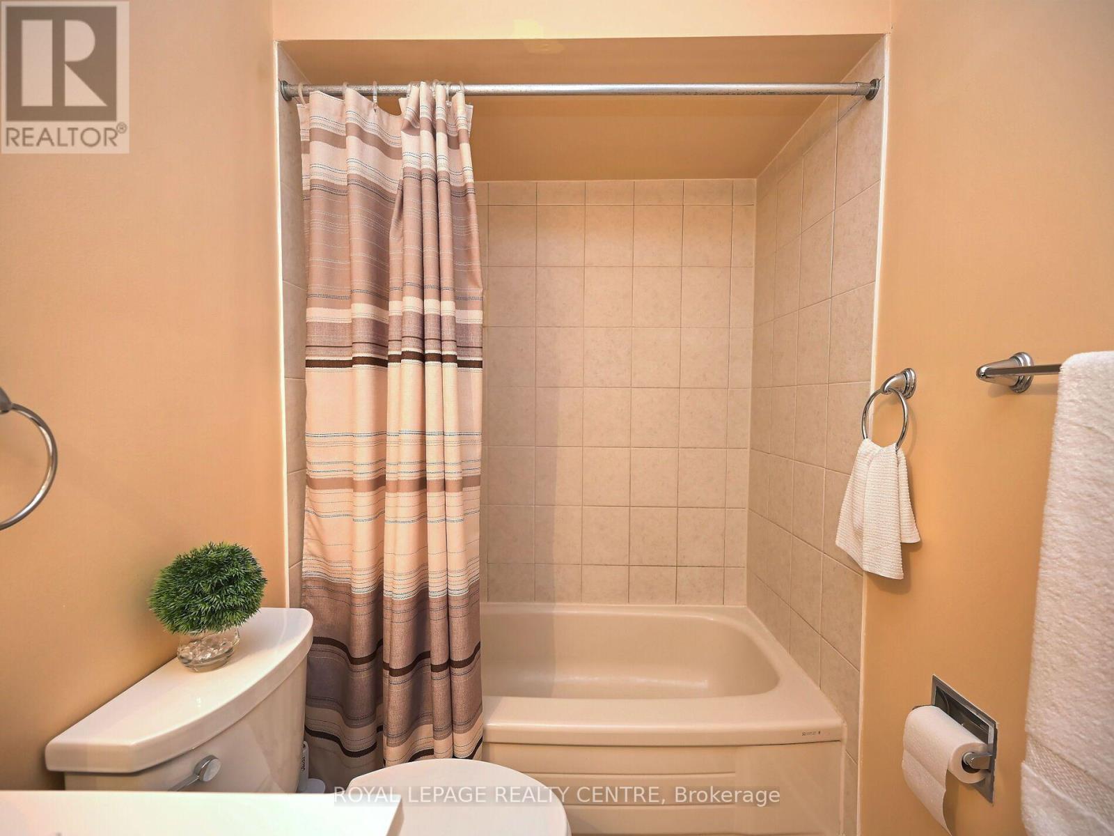 4550 Kettleby Court, Mississauga, Ontario  L4Z 2V7 - Photo 22 - W13788164