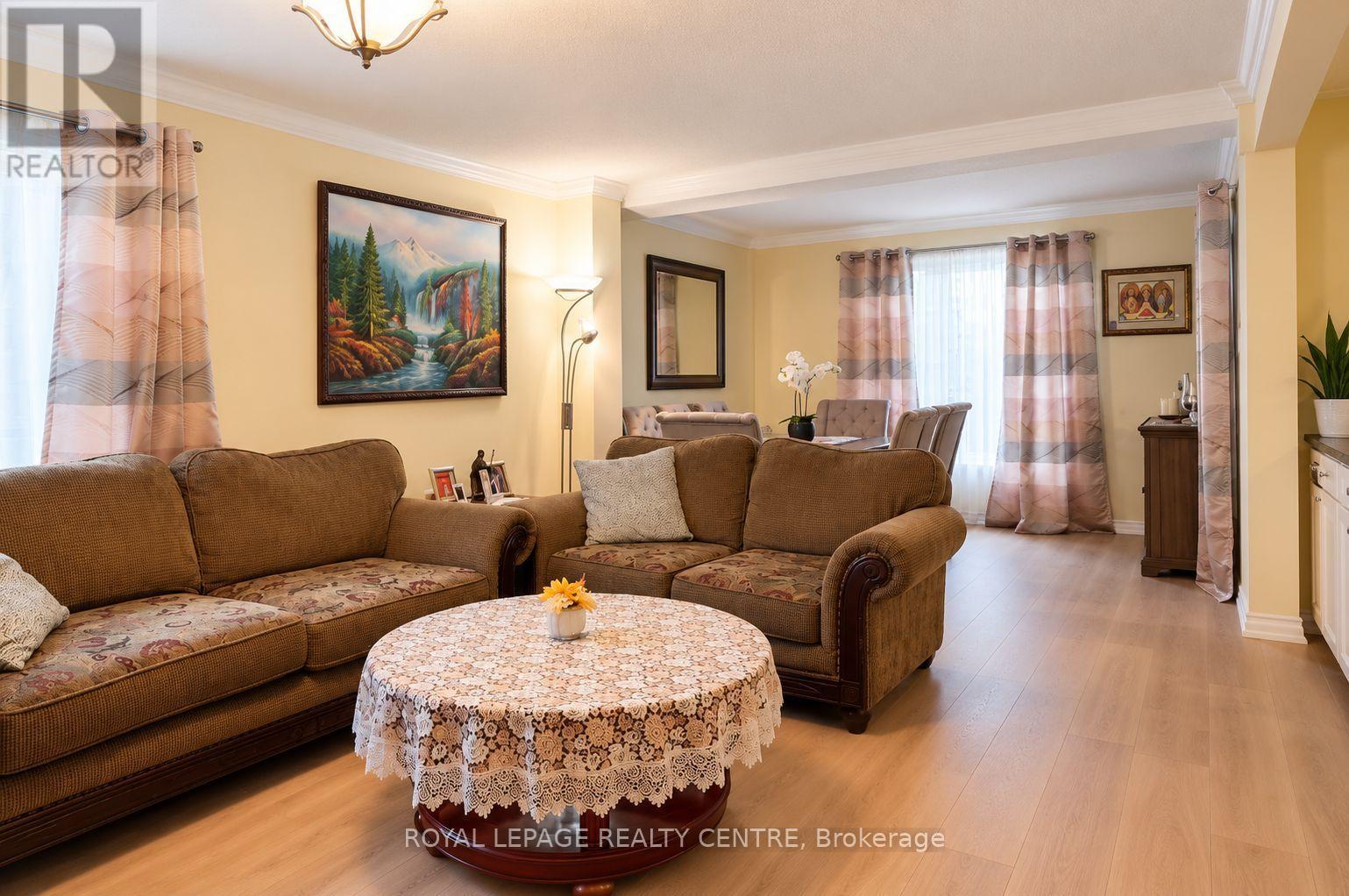 4550 Kettleby Court, Mississauga, Ontario  L4Z 2V7 - Photo 5 - W13788164