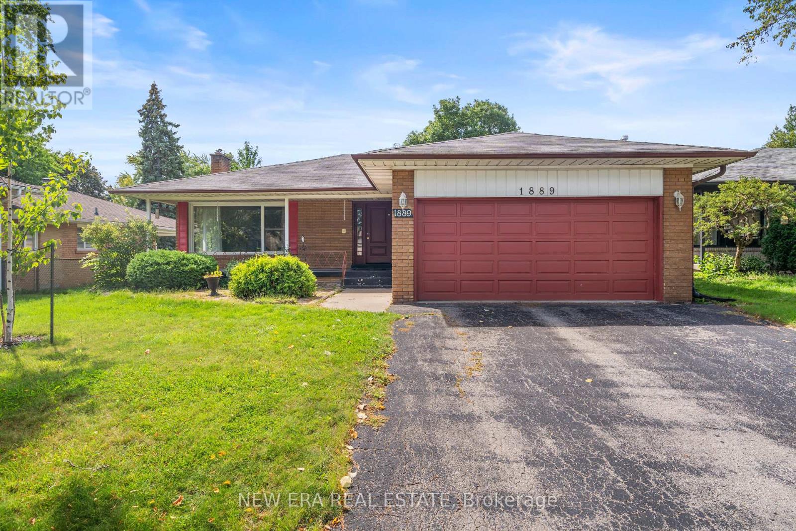 1889 STEEPBANK CRESCENT, Mississauga, Ontario