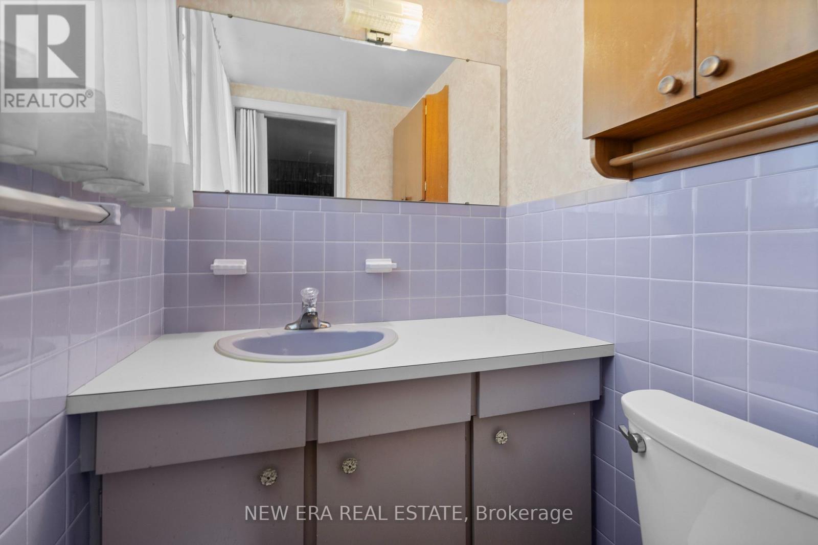 1889 Steepbank Crescent, Mississauga, Ontario  L4X 1T9 - Photo 24 - W13788242