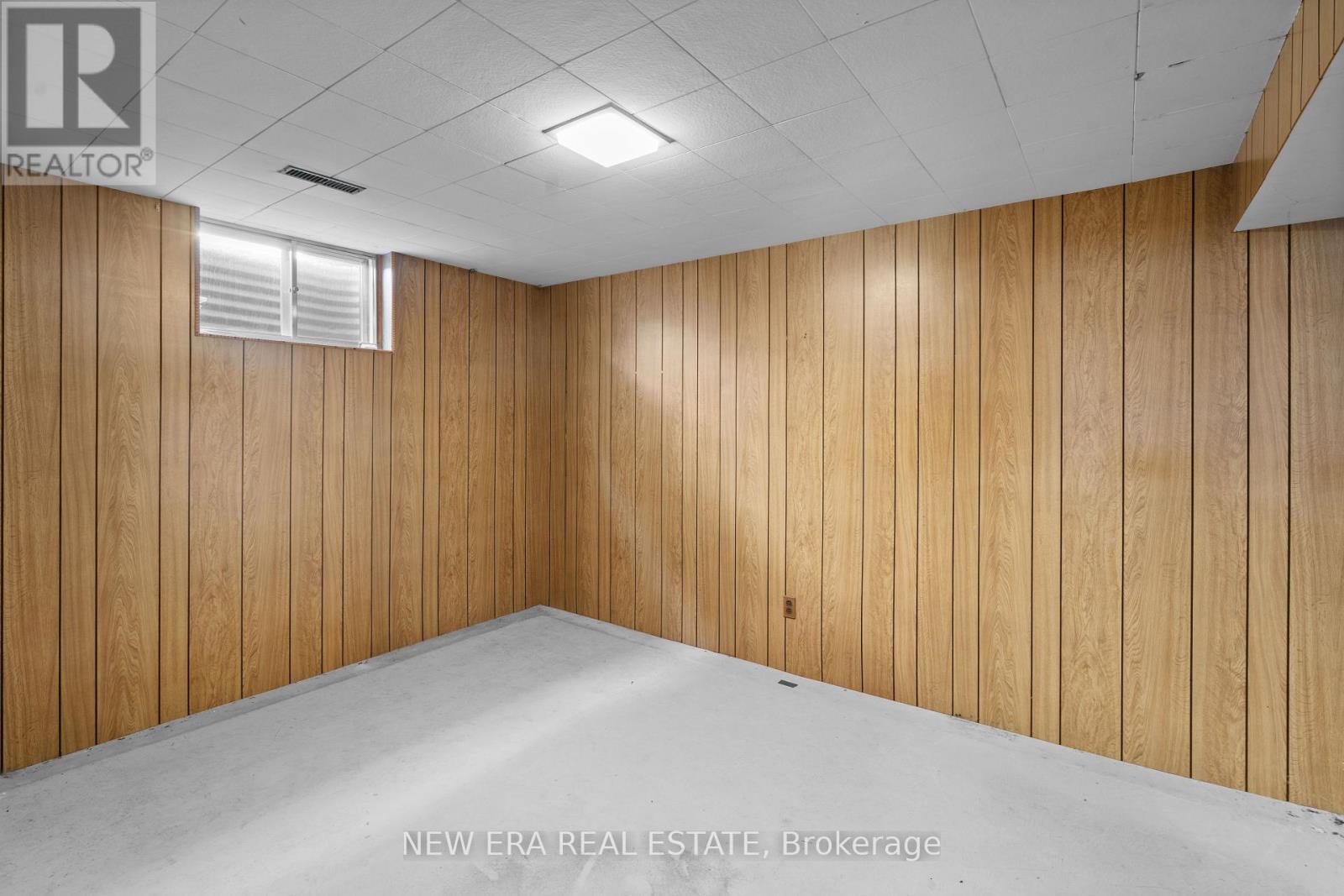 1889 Steepbank Crescent, Mississauga, Ontario  L4X 1T9 - Photo 30 - W13788242