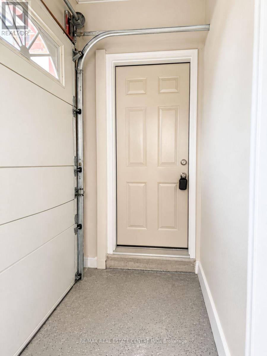 Basement - 46 Wayne Drive, Kitchener, Ontario  N2A 1M2 - Photo 2 - X13788248
