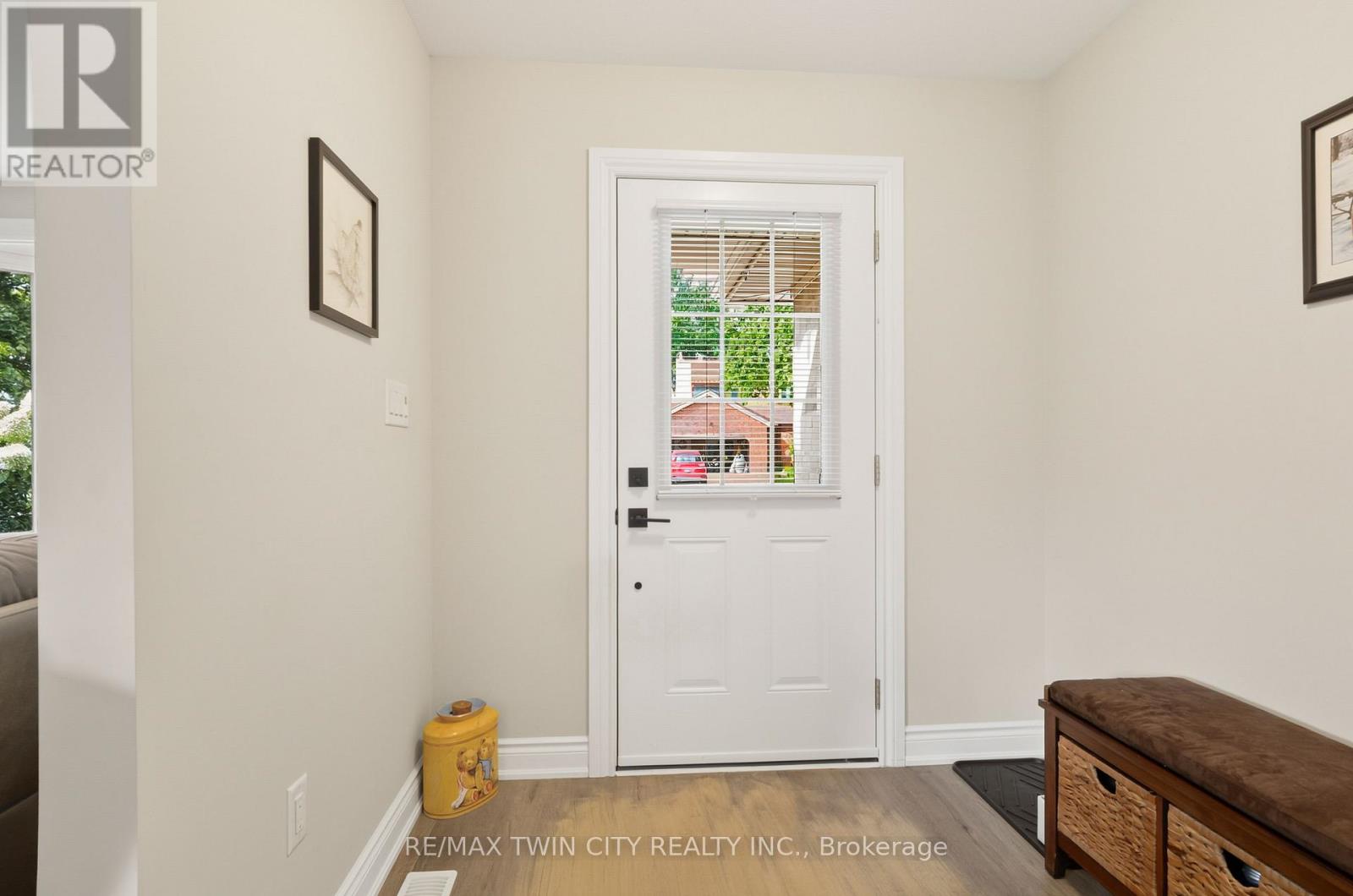 6 Edenridge Drive, Haldimand, Ontario  N0A 1S0 - Photo 5 - X13788278