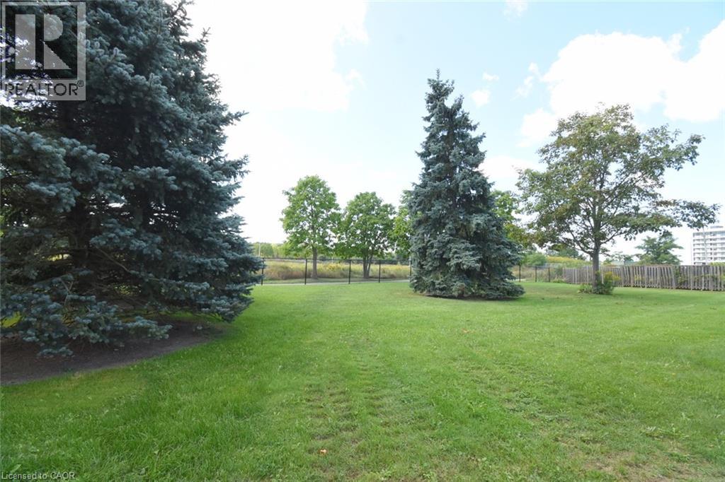800 Paramount Drive Unit# 56, Stoney Creek, Ontario  L8J 3V8 - Photo 38 - 40862327