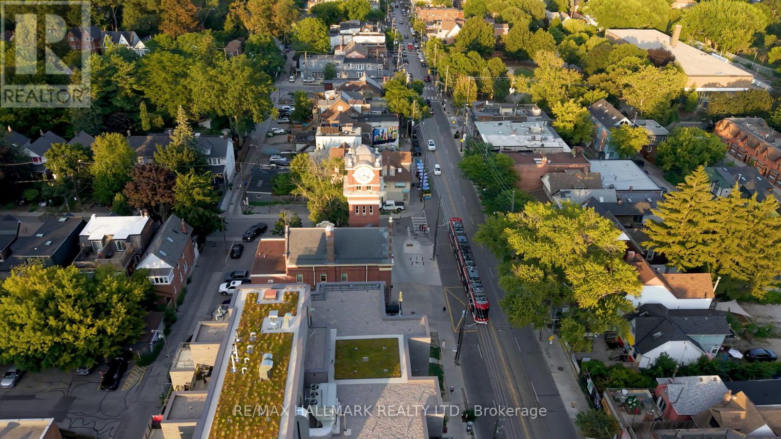 Upper - 25 Scarboro Beach Boulevard, Toronto, Ontario  M4E 2W9 - Photo 31 - E13787810